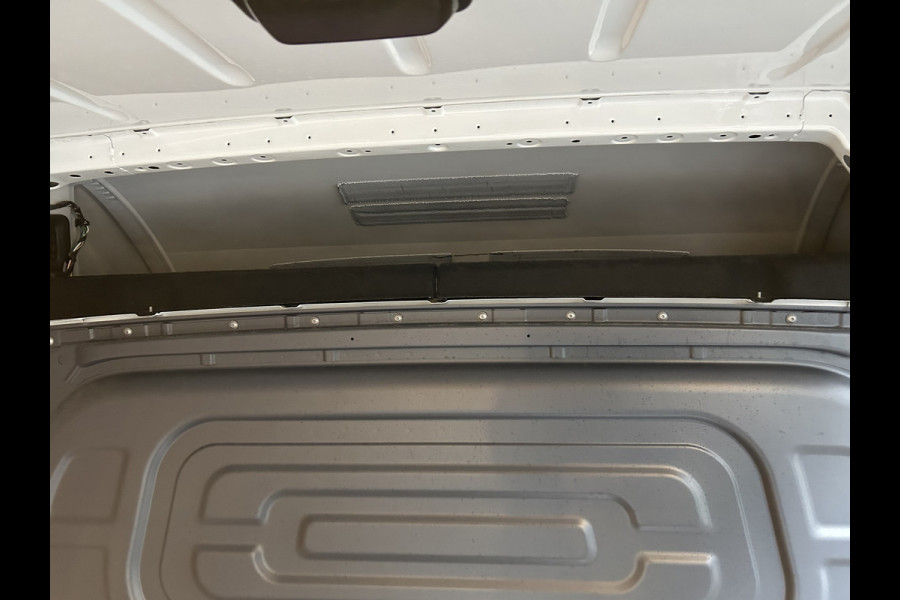 Mercedes-Benz Sprinter 317 CDI L2 H2 MBUX / 360 Camera / Geveerde stoel / Navigatie / Cruise control / Airco / 270 Graden achterdeuren