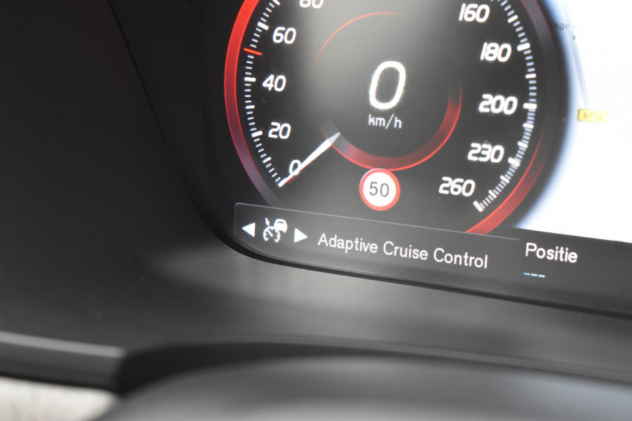 Volvo V90 T8 AWD 390PK Plug-in Hybrid Inscription | H&K | ACC | BLIS | Trekhaak | Camera | Stuurverwarming | Leder