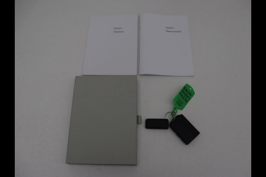 Polestar 2 Standard Range Single Motor 63kWh | 360 Camera | Stoelverwarming | Adaptive cruise | Carplay | Park Assist | 19'' | Keyless | Full LED | Digital Cockpit | DAB