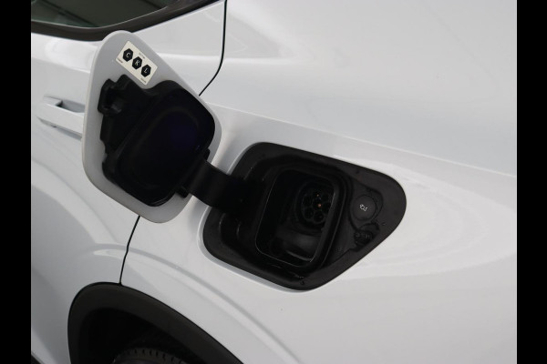 Polestar 2 Long Range Single Motor 78 kWh | Trekhaak | Stoelverwarming | Keyless | Full LED | Carplay | Navigatie | 19'' | Elektrische stoelen | Climate control | Parkeerhulp