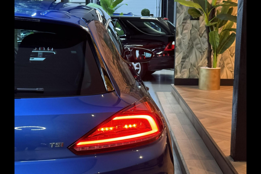 Volkswagen Scirocco 1.4 TSI R-Line Garantie Carplay Camera Cruise Clima Navi Led PDC Rijklaar