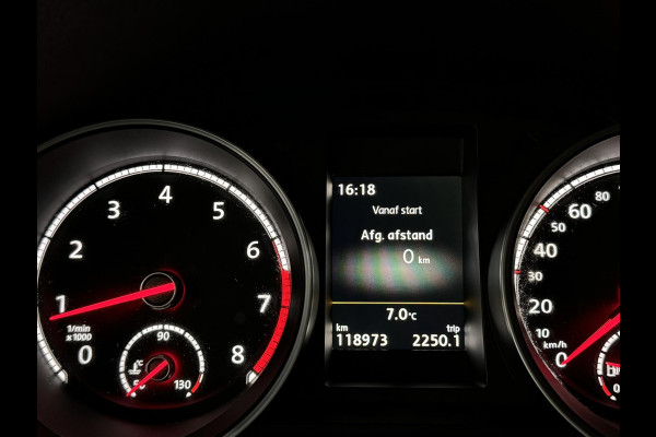 Volkswagen Scirocco 1.4 TSI R-Line Garantie Carplay Camera Cruise Clima Navi Led PDC Rijklaar