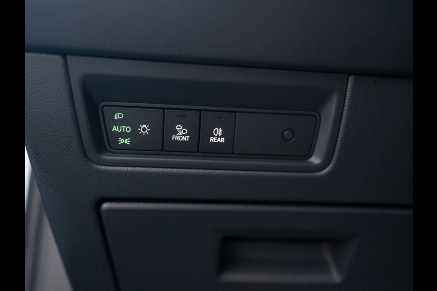 Volkswagen Touareg 3.0 TSi 4MOTION R | Luchtvering | Panodak | Trekhaak | Stoelkoeling | 360 Camera | Black Style | Prijs Rijklaar!!