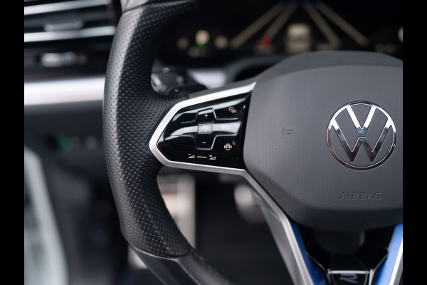 Volkswagen Touareg 3.0 TSi 4MOTION R | Luchtvering | Panodak | Trekhaak | Stoelkoeling | 360 Camera | Black Style | Prijs Rijklaar!!