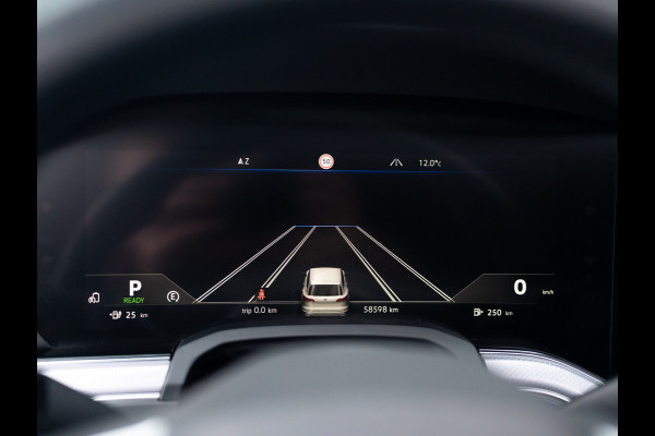 Volkswagen Touareg 3.0 TSi 4MOTION R | Luchtvering | Panodak | Trekhaak | Stoelkoeling | 360 Camera | Black Style | Prijs Rijklaar!!