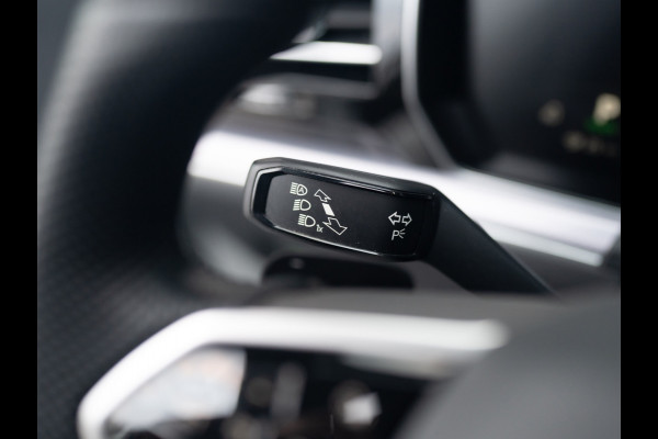 Volkswagen Touareg 3.0 TSi 4MOTION R | Luchtvering | Panodak | Trekhaak | Stoelkoeling | 360 Camera | Black Style | Prijs Rijklaar!!