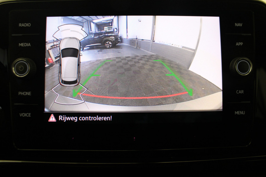 Volkswagen T-Roc 1.5 TSI R-Line |Camera|Navi|