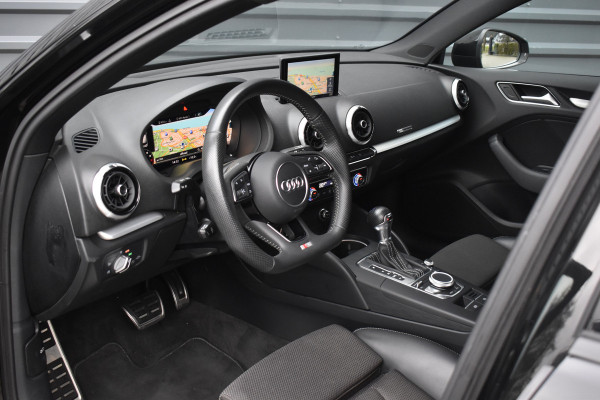 Audi A3 Sportback 35 TFSI S-Line | Orig. NL | 18'' Wielen | Stoelverwarming | 3X S-Line | DAB |