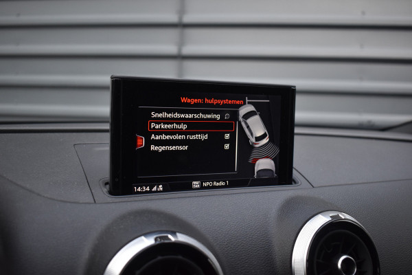 Audi A3 Sportback 35 TFSI S-Line | Orig. NL | 18'' Wielen | Stoelverwarming | 3X S-Line | DAB |