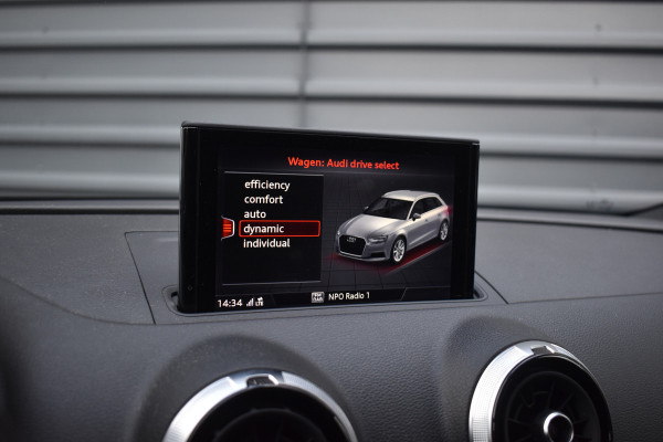 Audi A3 Sportback 35 TFSI S-Line | Orig. NL | 18'' Wielen | Stoelverwarming | 3X S-Line | DAB |