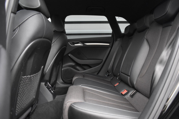 Audi A3 Sportback 35 TFSI S-Line | Orig. NL | 18'' Wielen | Stoelverwarming | 3X S-Line | DAB |