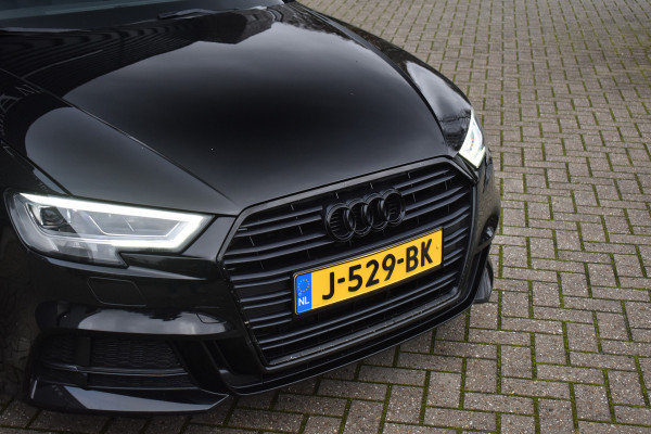 Audi A3 Sportback 35 TFSI S-Line | Orig. NL | 18'' Wielen | Stoelverwarming | 3X S-Line | DAB |
