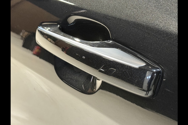 Lynk & Co 1.5 01 | Panoramadak | Apple Carplay | 360 Camera | Stoelverwarming Infinity | ACC