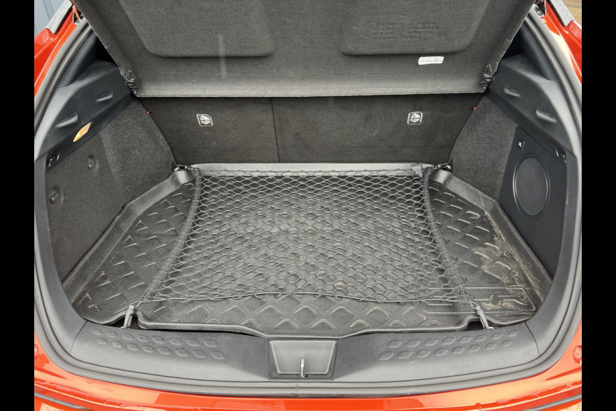 Toyota C-HR 2.0 Hybrid Launch Edition | Bi-Tone | Full Led | Leder | Stuur & Stoel verw. | Prijs Rijklaar!!