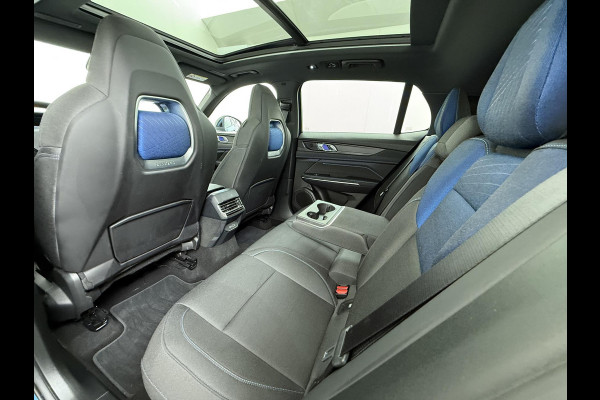 Lynk & Co 01 LYNK& CO 01 VAN: €30.900,- VOOR: €27.877,- UW EINDEJAARSVOORDEEL: €3.023,- | PHEV PLUG-IN HYBRIDE | COMPLETE AUTO / ZWARTE HEMEL | ELEKTRISCH PANORAMADAK | FULL OPTIONS | LYNK & CO GARANTIE T/M 4-2028 | RIJKLAAR GELEVERD | BTW VERREKENBAAR |