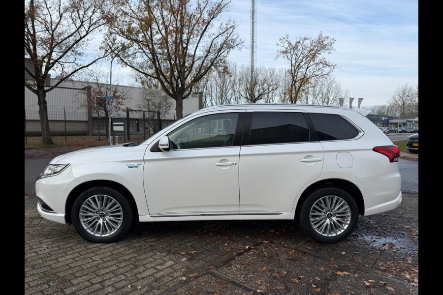 Mitsubishi Outlander 2.4 PHEV HYBRIDE 2020 230PK INTENSE+ SPORT ALCANTARA LEDER