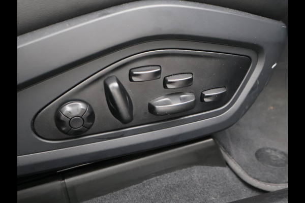 Porsche Taycan 4S 490 PK PERFORMANCE 84 KWH + SPORT CHRONO | ACHTERASBESTURING | 21 INCH | SPORTSTOELEN