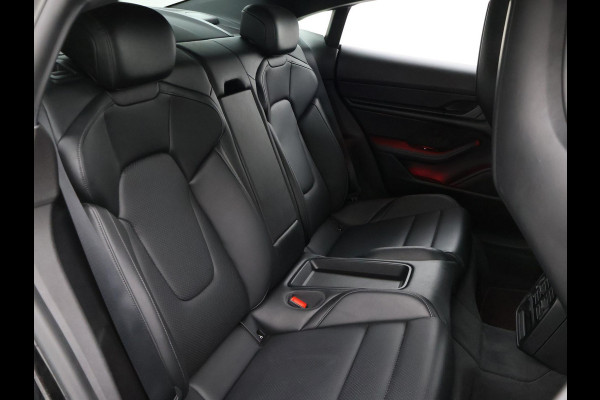 Porsche Taycan 4S 490 PK PERFORMANCE 84 KWH + SPORT CHRONO | ACHTERASBESTURING | 21 INCH | SPORTSTOELEN