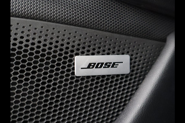 Porsche Taycan 4S 490 PK PERFORMANCE 84 KWH + SPORT CHRONO | ACHTERASBESTURING | 21 INCH | SPORTSTOELEN