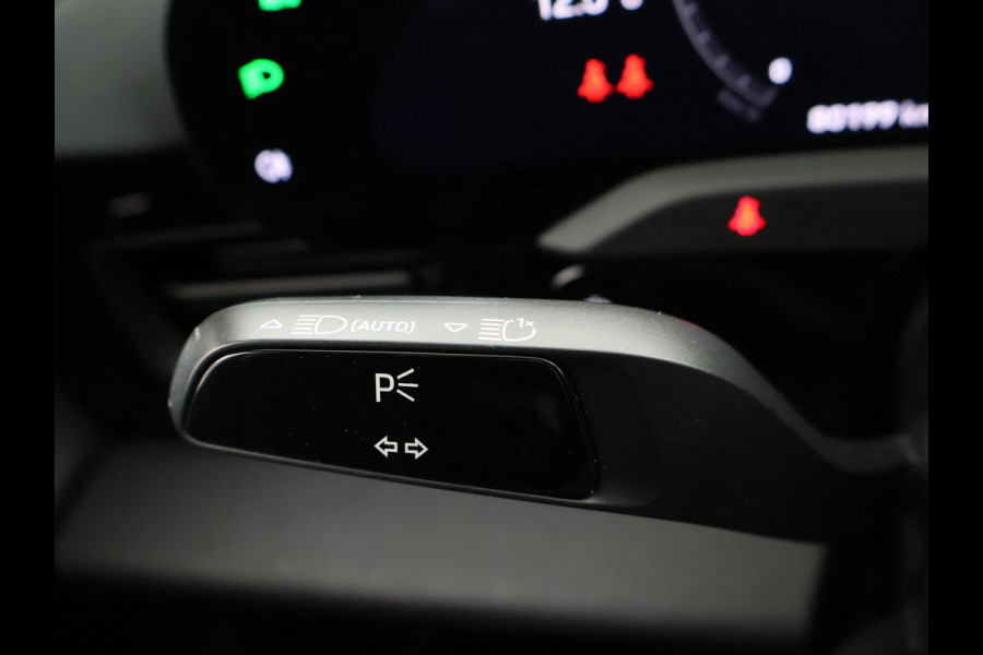 Porsche Taycan 4S 490 PK PERFORMANCE 84 KWH + SPORT CHRONO | ACHTERASBESTURING | 21 INCH | SPORTSTOELEN