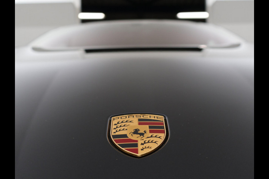 Porsche Taycan 4S 490 PK PERFORMANCE 84 KWH + SPORT CHRONO | ACHTERASBESTURING | 21 INCH | SPORTSTOELEN