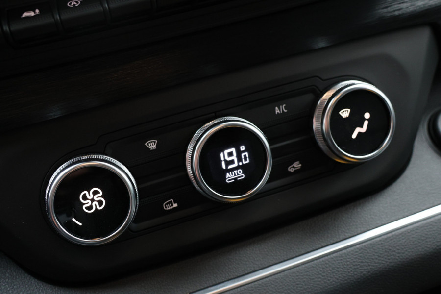 Renault Trafic 2.0 170 PK L2H1 DC | Dubbel Cabine | Navigatie | Blind Spot | Camera | CarPlay | Trekhaak | Stoelverwarming | Virtual Cockpit | 5-Zitter | Dubbel cabine | NAP Logisch | NL Auto