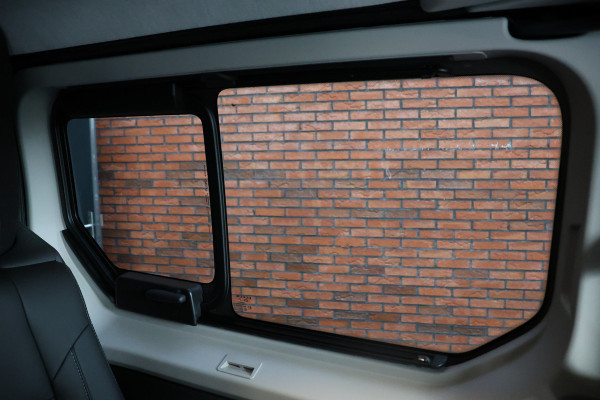 Renault Trafic 2.0 170 PK L2H1 DC | Dubbel Cabine | Navigatie | Blind Spot | Camera | CarPlay | Trekhaak | Stoelverwarming | Virtual Cockpit | 5-Zitter | Dubbel cabine | NAP Logisch | NL Auto