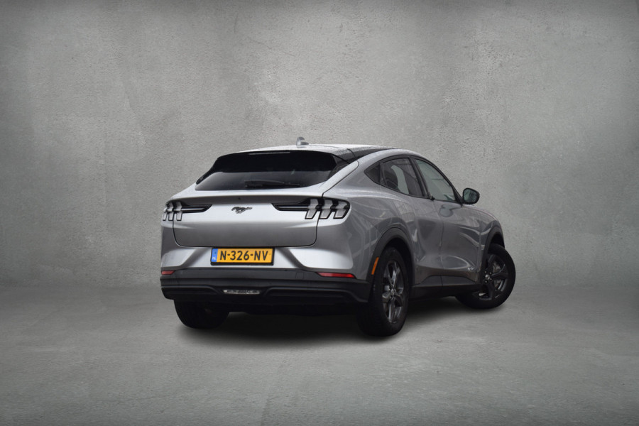 Ford Mustang Mach-E RWD 75 kWh | Leer | Stuur- en Stoelverw. | Apple CarPlay