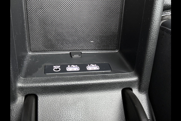 Audi A4 Limousine 1.4 TFSI Sport S line edition(NL-auto, Dealer OnderH, Navi, Parkeersensoren, Cruise Con, Climate Con, Etc)