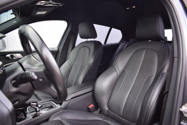 BMW 1-serie 118i Business Edition Plus | Apple CarPlay | Leer | Stoelverw. | 19” LM