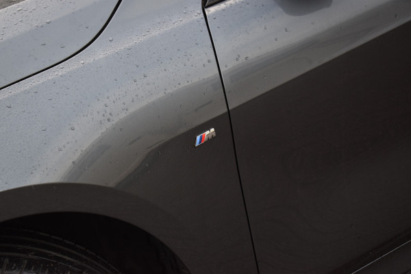 BMW 1-serie 118i Business Edition Plus | Apple CarPlay | Leer | Stoelverw. | 19” LM