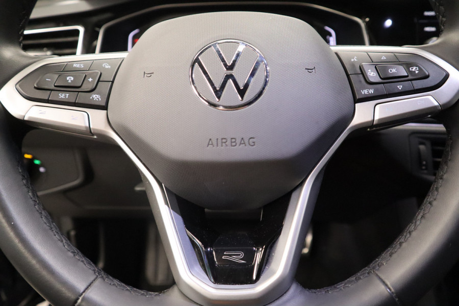 Volkswagen Taigo 1.0 TSI R-Line Edition 18'inch lmv Adaptive-Cruise Full-led 24 maanden garantie mogelijk (*vraag naar de voorwaarden)