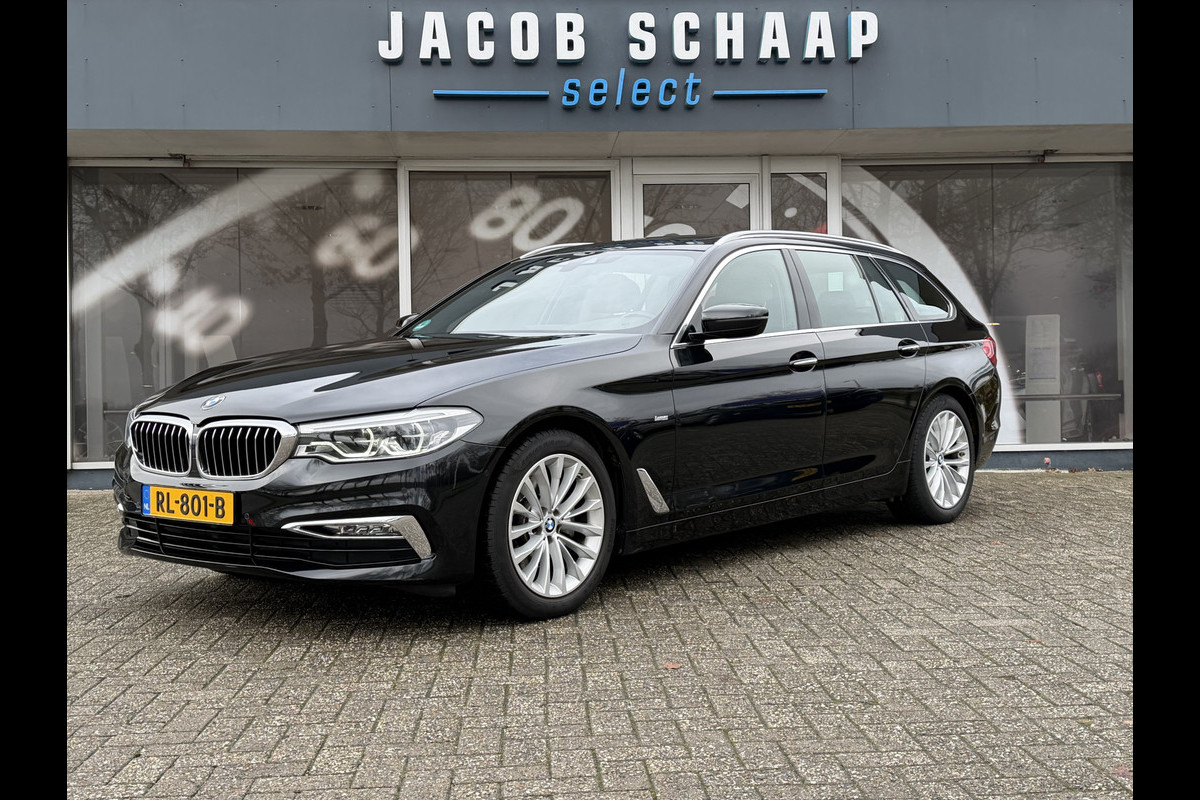 BMW 5 Serie Touring 520i High Executive Luxury Automaat / Pano dak / 18"LM / Leder / Camera