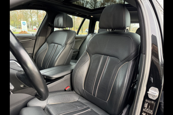 BMW 5 Serie Touring 520i High Executive Luxury Automaat / Pano dak / 18"LM / Leder / Camera