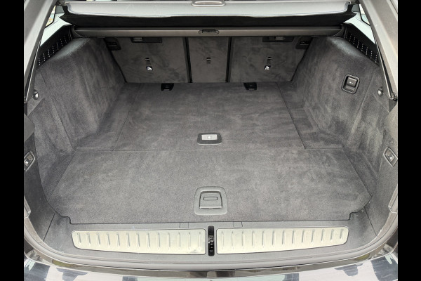BMW 5 Serie Touring 520i High Executive Luxury Automaat / Pano dak / 18"LM / Leder / Camera