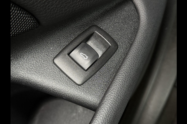 BMW 5 Serie Touring 520i High Executive Luxury Automaat / Pano dak / 18"LM / Leder / Camera