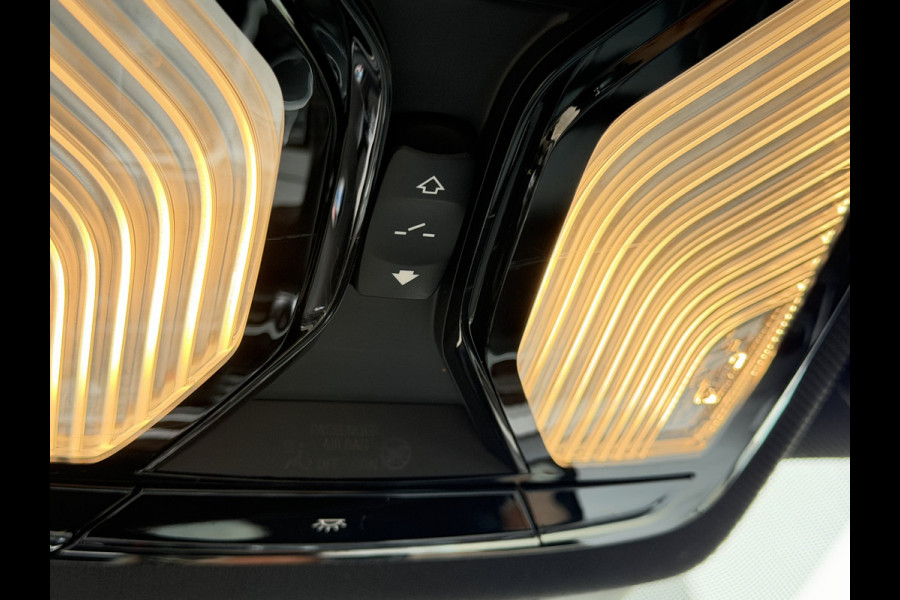 BMW 5 Serie Touring 520i High Executive Luxury Automaat / Pano dak / 18"LM / Leder / Camera