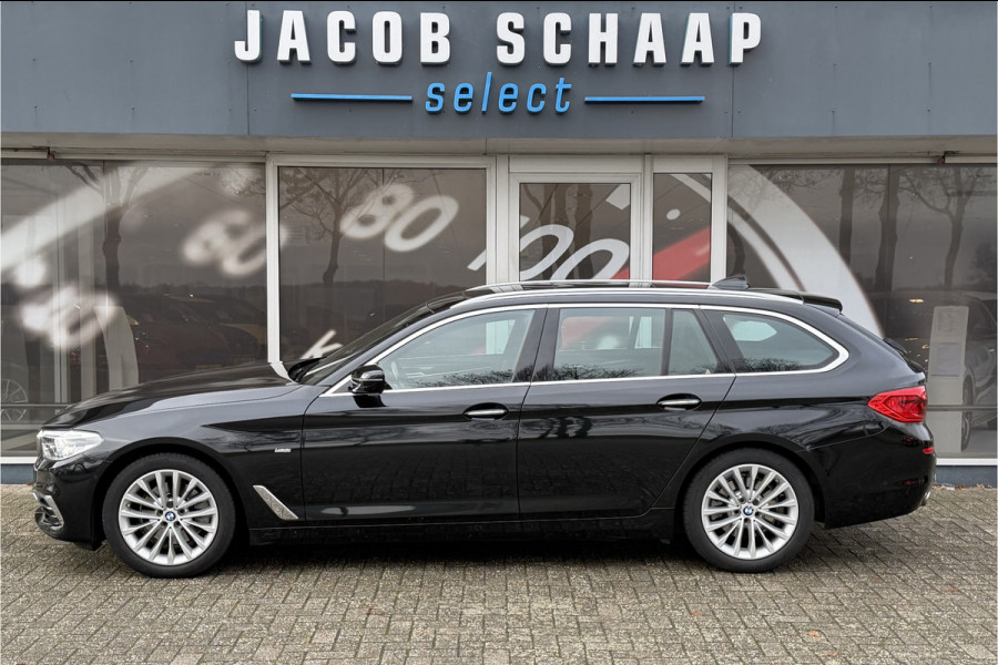 BMW 5 Serie Touring 520i High Executive Luxury Automaat / Pano dak / 18"LM / Leder / Camera