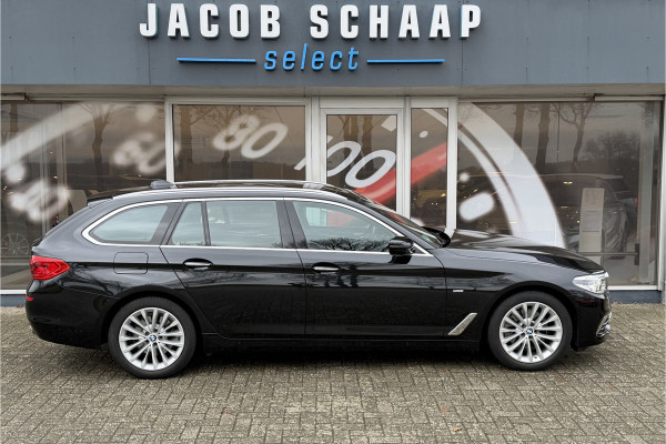 BMW 5 Serie Touring 520i High Executive Luxury Automaat / Pano dak / 18"LM / Leder / Camera