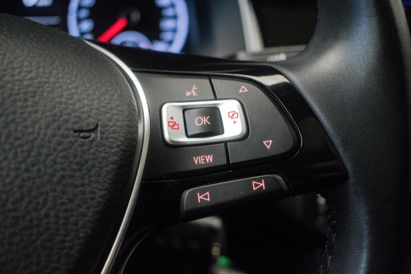 Volkswagen Polo 1.0 TSI Highline R-LINE 116PK ORG NL [ Panoramadak Sfeerverlichting Carplay Adaptive Cruise Parkeersensoren DAB ]