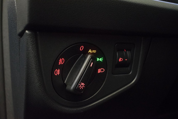 Volkswagen Polo 1.0 TSI Highline R-LINE 116PK ORG NL [ Panoramadak Sfeerverlichting Carplay Adaptive Cruise Parkeersensoren DAB ]