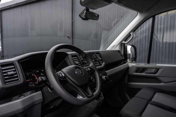 Volkswagen Crafter **35 2.0 TDI 177PK | Bakwagen met laadklep | Airco | Adapt.cruise | 3-Zits**