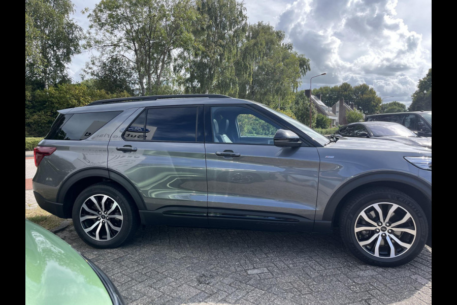 Ford Explorer 3.0 V6 EcoBoost PHEV ST-Line 457pk | Full LED | Adaptieve Cruise | Panorama Dak | Trekhaak afneembaar | 2.500kg Trekgewicht | Verlengde fabrieks garantie tot 12-2028