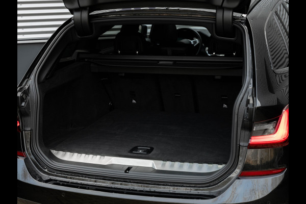 BMW 3 Serie Touring 330e M-Sport - Pano - Trekhaak - Harman Kardon - Lasers - Head-Up