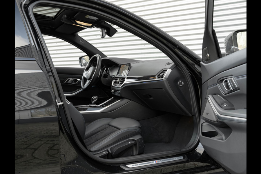 BMW 3 Serie Touring 330e M-Sport - Pano - Trekhaak - Harman Kardon - Lasers - Head-Up