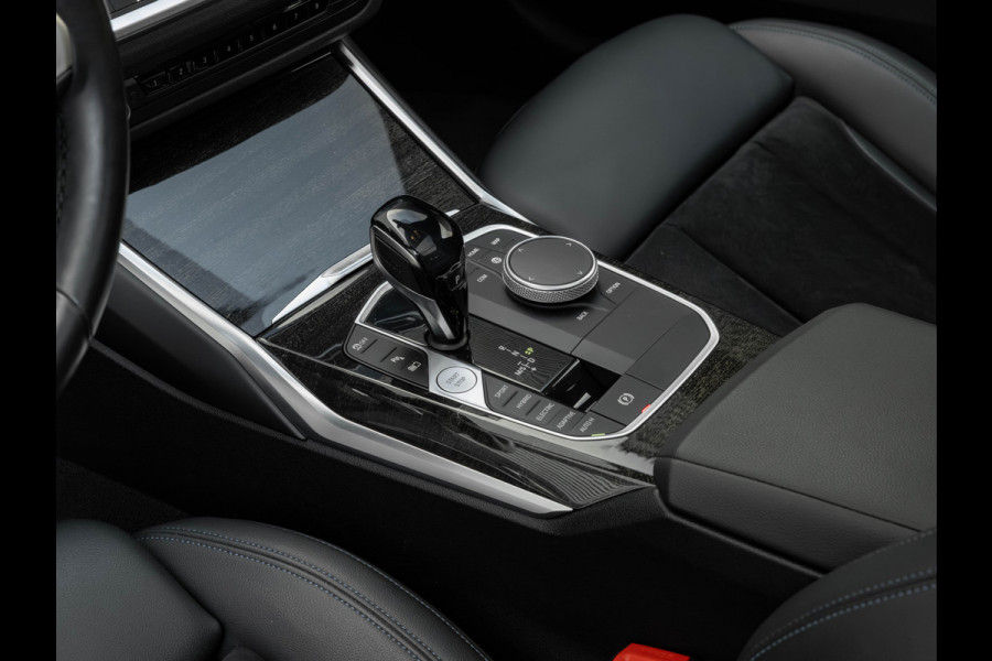 BMW 3 Serie Touring 330e M-Sport - Pano - Trekhaak - Harman Kardon - Lasers - Head-Up