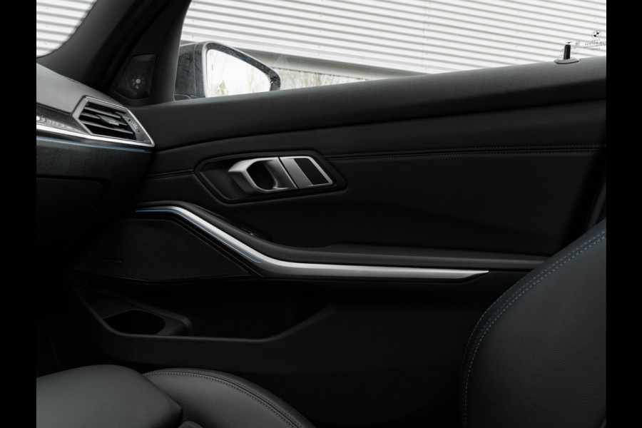 BMW 3 Serie Touring 330e M-Sport - Pano - Trekhaak - Harman Kardon - Lasers - Head-Up