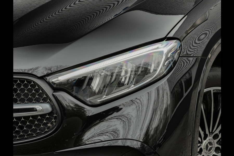 Mercedes-Benz GLC 300e 4MATIC AMG Line - Pano - Trekhaak - 360 Camera