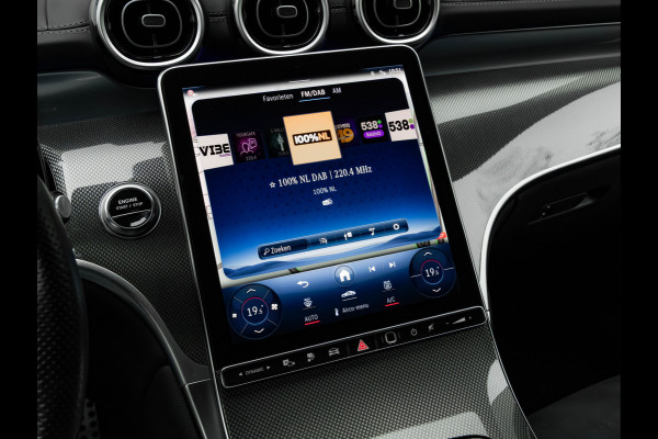 Mercedes-Benz GLC 300e 4MATIC AMG Line - Pano - Trekhaak - 360 Camera