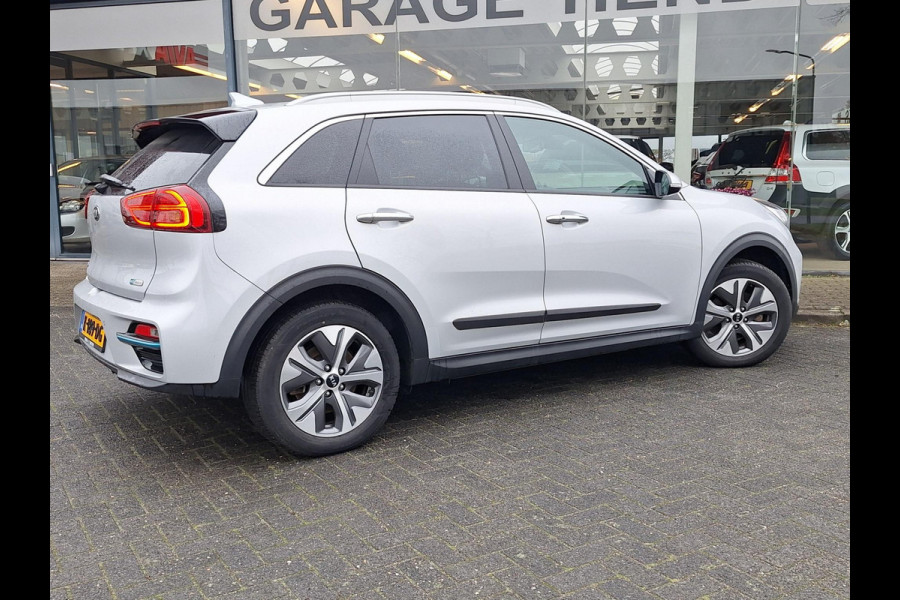 Kia e-Niro ExecutiveLine 64 kWh | 3 fase | Warmtepomp | Leder | Trekhaak | occasion